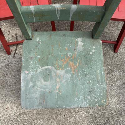 LOT 32: Vintage Readsboro Chair Co. Children's Chairs (4 Green) & Red 2 Red Childs Folding Chairs - Ready for Upcycling