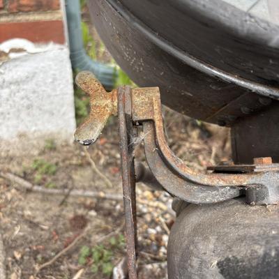 LOT 37: Antique Tilley Flood Light Projector