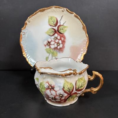 LOT 55: Vintage Audivox, Inc., Micronic Model #303, Antique Brandenburg Porcelain Mustache Cup, Gillett Razor, Schnefel Bros. Straight...