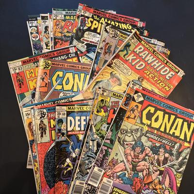 LOT 60: Marvel Comic Books: Hulk, Conan, Spiderman, Thor & Other