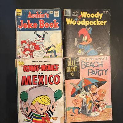 LOT 65: Comic Book Collection: Looney Tunes, Ritchie Rich, Woody Woodpecker, Popeye and More