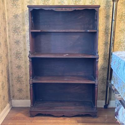 LOT 70: Vintage Chippendale Style Bookcase