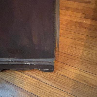 LOT 70: Vintage Chippendale Style Bookcase