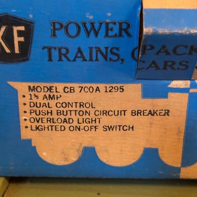LOT 75: KF Industries Power Pack & Tyco HO Train Set Manufactured by Mantua Metal Products, Woodbury Heights, NJ