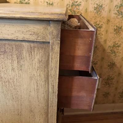 LOT 77: Ready to Refurbish Finds: Chest of Drawers & Table