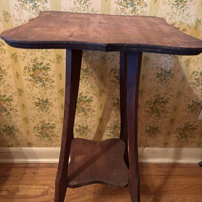 LOT 77: Ready to Refurbish Finds: Chest of Drawers & Table