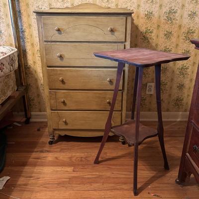 LOT 77: Ready to Refurbish Finds: Chest of Drawers & Table