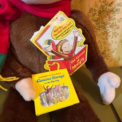 LOT 78: Toys R Us 35th Birthday Elmo, Macys Thanksgiving 2002 Kermit Frog Plush w/Camera, Macy's 2001 Curious George Macy's...