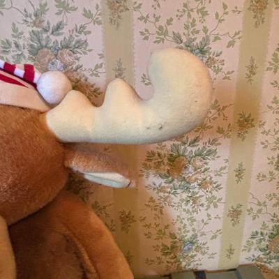 LOT 78: Toys R Us 35th Birthday Elmo, Macys Thanksgiving 2002 Kermit Frog Plush w/Camera, Macy's 2001 Curious George Macy's...