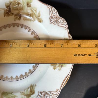 LOT 86: Anitque Ohme "Old ivory" Silesia Teacups, Saucers, Dessert Plates & More