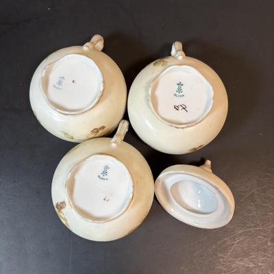 LOT 86: Anitque Ohme "Old ivory" Silesia Teacups, Saucers, Dessert Plates & More