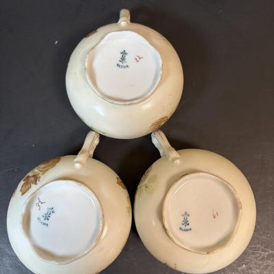 LOT 86: Anitque Ohme "Old ivory" Silesia Teacups, Saucers, Dessert Plates & More