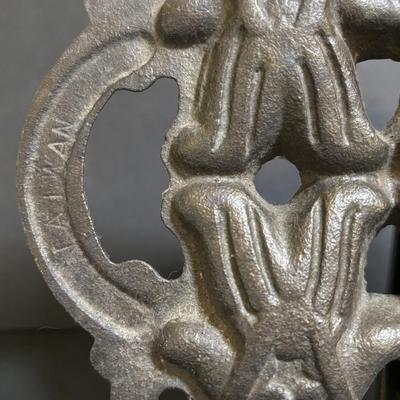 LOT 88: Griswold Cast Iron Pan, Cast Iron Corn & Gingerbread Man Baking Molds, Small Cast Iron Fry Pan & Tin Muffin Pan