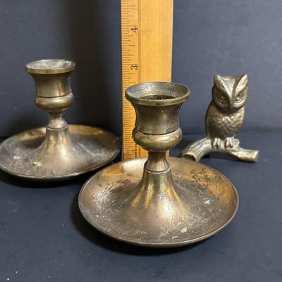 LOT 89: Brass Collection & More: MCM Clear Glass Flower on Brass Base Bookends, Wall Pocket, Candle Sticks, Cat Canister, Bird &...