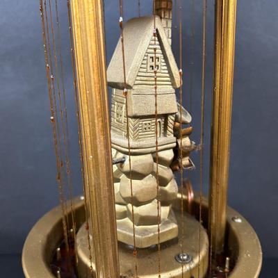 LOT 95: Vintage Tabletop Mineral Oil Rain Drip Lamp