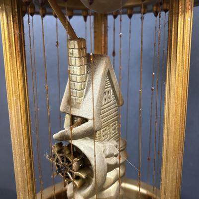 LOT 95: Vintage Tabletop Mineral Oil Rain Drip Lamp