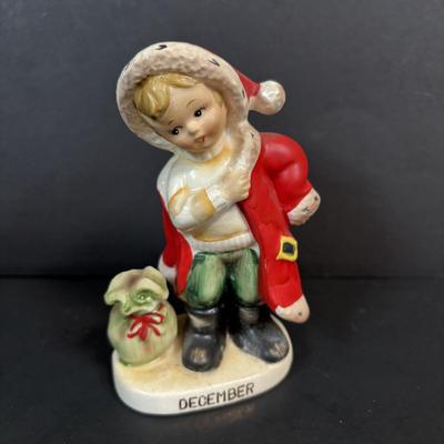 LOT 97: Lefton Collection: November, December January Figures & Turkey Salt/Pepper Shakers