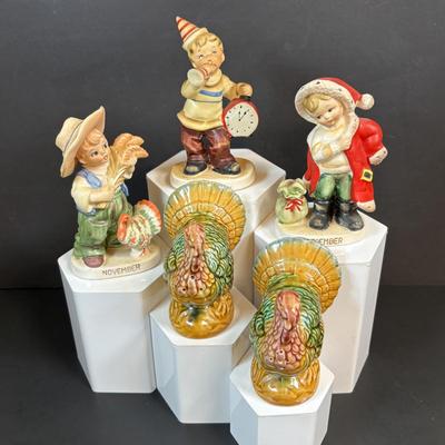 LOT 97: Lefton Collection: November, December January Figures & Turkey Salt/Pepper Shakers