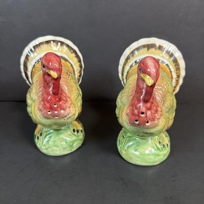 LOT 98: Fall Collection: Paper Decorations, Macy's Day Parade Musical Snow Globe, Lefton Turkey Salt/Pepper Shakers, Glass Pumpkin