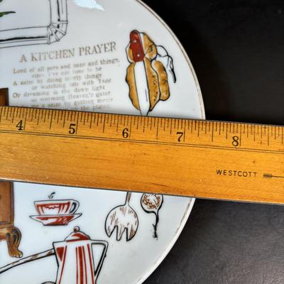 LOT 105: Vintage Kitchen: Mrs. Butterworth Syrup Bottle, Kitchen Prayer Plate, Tins, Atlas Canning Jar & Ceramic Bear Honey Pot