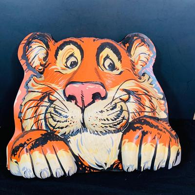 LOT 244: Vintage Esso Gasoline Molded Plastic Mascot Tiger Head Tank Topper