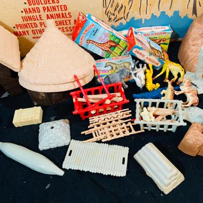 LOT 248: Vintage Daktari Jungle Play Set Based on the 1967 TV Show by Marx Includes Animals, Toy Soldiers, Trees Hut Fence and Much More
