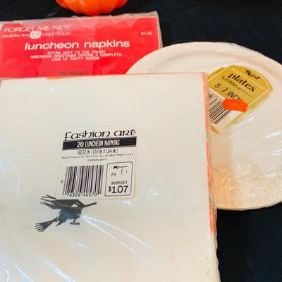 LOT 249: Collection of Vintage Halloween Decorations Including Plastic Blow Mold Jack-0-Lanterns with Cats and Much More