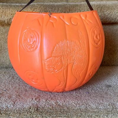 LOT 250: Collection of Jack-O-Lantern Trick Or Treat Buckets From Empire, Renzi Corp and More