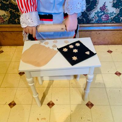 LOT 254: Animatronic Santa and Mrs Claus Baking Cookies Including Table and Lighted Oven In Original Box