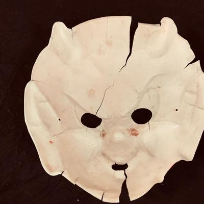 LOT 263: Collection of Vintage Children’s Halloween Masks and Costume
