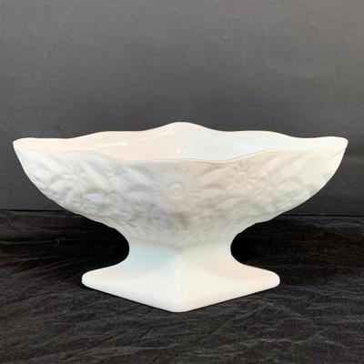 LOT 264: Selection of Milk Glass Bowls, Dishes Cups and Compote