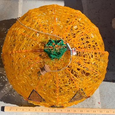 LOT 273: Collection of Halloween Indoor and Outdoor Decorations