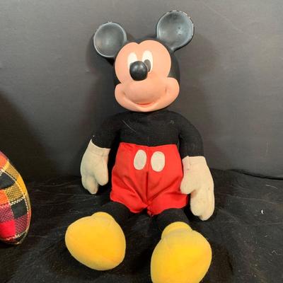 LOT 275: Vintage Plushes: Two (2) Knickerbocker 1959 Huckleberry Hound Toy, Vintage/Antique Humpty Dumpty Doll and More