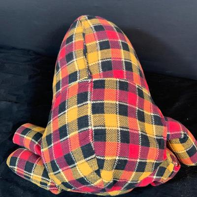 LOT 275: Vintage Plushes: Two (2) Knickerbocker 1959 Huckleberry Hound Toy, Vintage/Antique Humpty Dumpty Doll and More