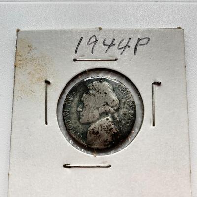 LOT 308: Collection of Vintage U.S. Coins Nickels in Protective Covers - 1939 to 1949