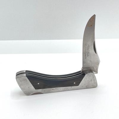 LOT 321: Collection of Vintage Pocket Knives - Ambassador USA, Camillus, Kabar and More