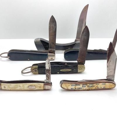 LOT 321: Collection of Vintage Pocket Knives - Ambassador USA, Camillus, Kabar and More