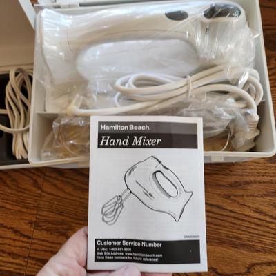 Vintage Hamilton Beach Mand Mixer & Electric Knife
