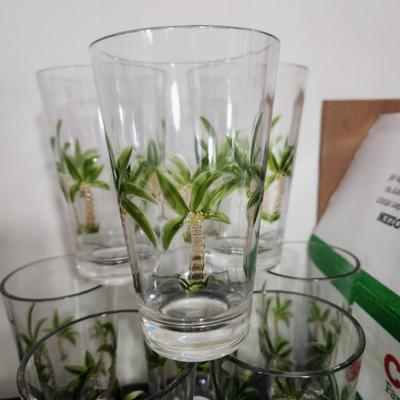 16 Palm Tree Acrylic Plastic Drinking Glasses Stackable Tumblers Highballs