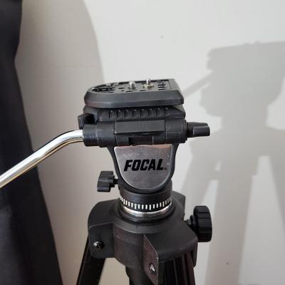 Focal Camera TriPod w GoldCoast Carry bag