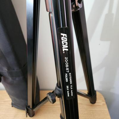 Focal Camera TriPod w GoldCoast Carry bag