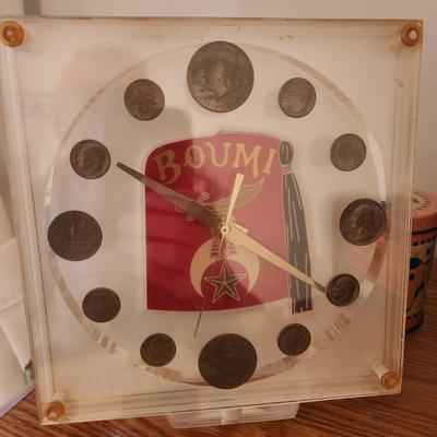 Boumi Desk Table Clock Battery Working just can't set time on clock.