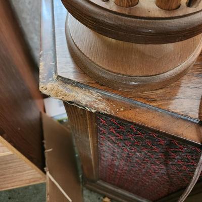 Tonecrest Record Player AM/FM Radio Console Model T4400A