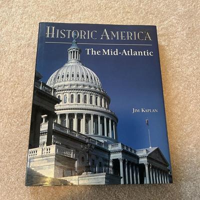 US Flags & Books (PB-MG)