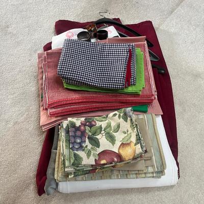 Tablecloths, Linens & More (LR-MG)