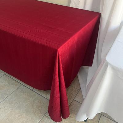 Tablecloths, Linens & More (LR-MG)