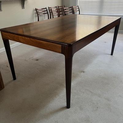 MCM Swedish Rosewood Dining Room Table & Six Chairs (DR-MG)