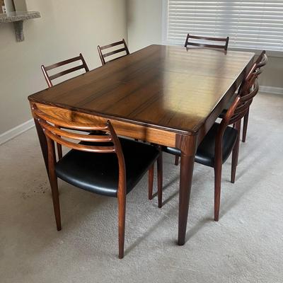 MCM Swedish Rosewood Dining Room Table & Six Chairs (DR-MG)