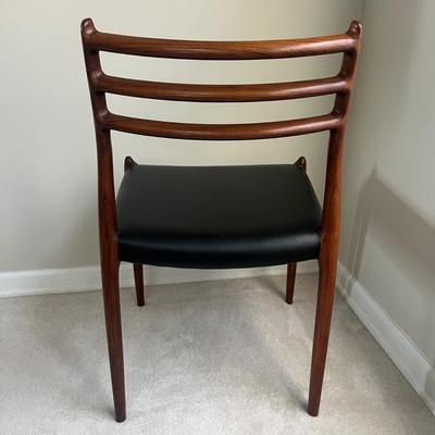 MCM Swedish Rosewood Dining Room Table & Six Chairs (DR-MG)