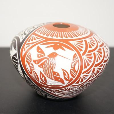 ACOMA Pasquale Laguna New Mexico -Sgraffito Pottery Beaver, Humming BIrd and Bear 6 1/2" pot